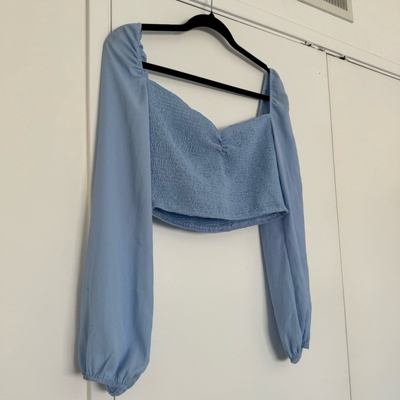 NWT Windsor light blue smocked top with sheer balloon sleeves size large - Picture 4 of 5